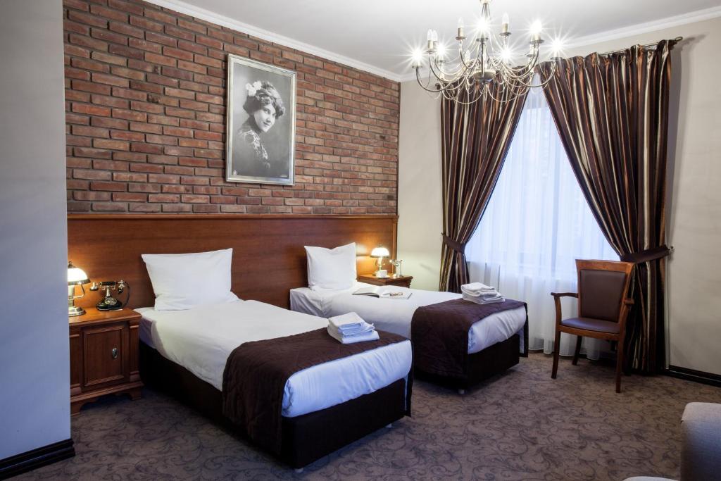 Trzy Korony Boutique Hotel&Spa Piwne Puławy エクステリア 写真