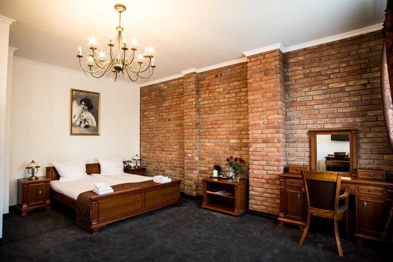 Trzy Korony Boutique Hotel&Spa Piwne Puławy エクステリア 写真